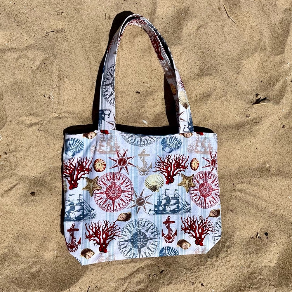 Beach tote bag